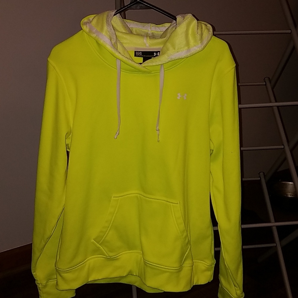 Under Armour sweatshirt